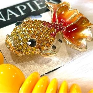 NAPIER brooch BEAUTIFUL fan tailed gold fish +necklace /bright